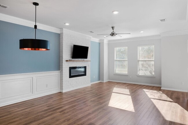 Building Photo - 4577 Summey Street