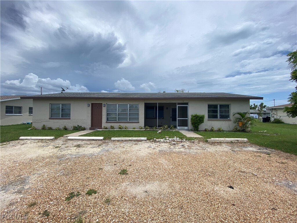 Primary Photo - 330 Palmetto Dr