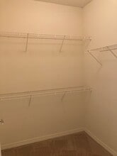 Interior Photo - MAA Riverchase