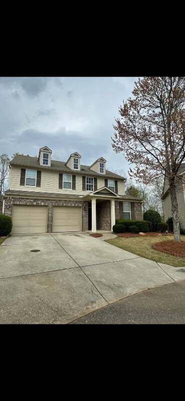 Foto principal - 3925 Silver Springs Rd