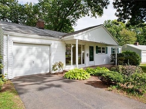 Building Photo - 238 Forest Dr