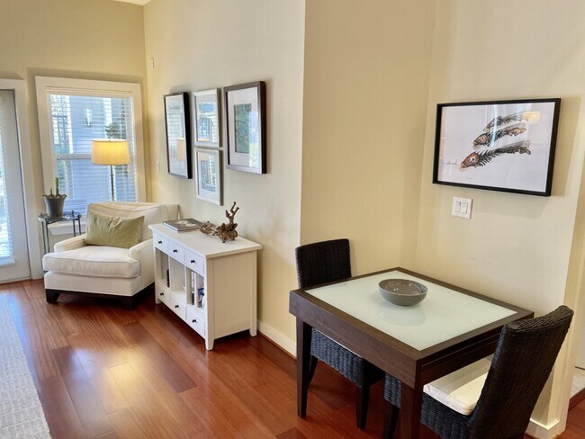 Foto del edificio - 870 Inman Vlg Pkwy NE