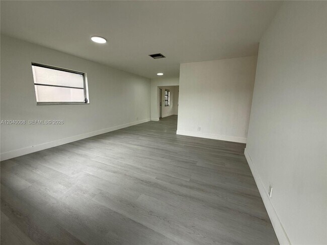 Foto del edificio - 7311 NW 57th Dr
