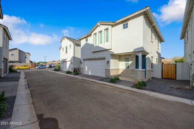 Foto del edificio - 9517 E Talon Ave