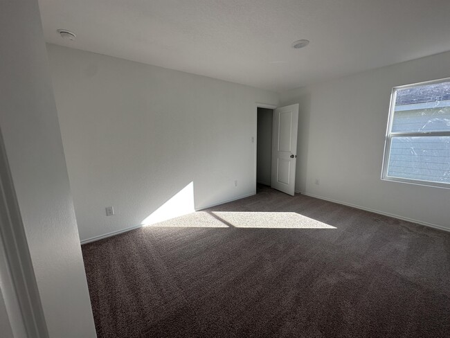 Building Photo - 5863 Coahulia Rdg