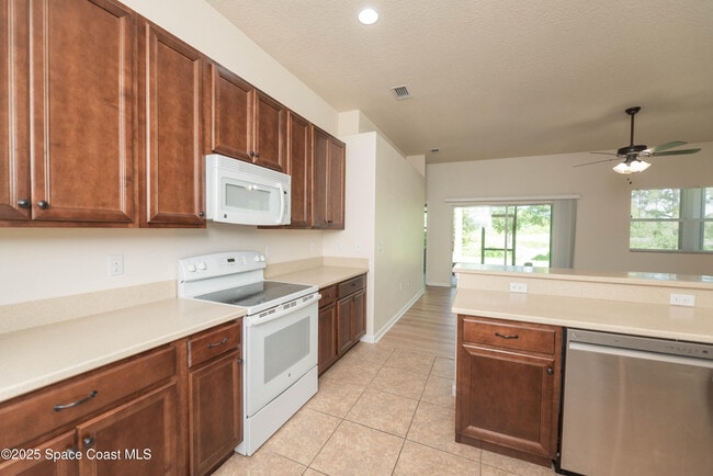 Building Photo - 3136 Constellation Dr