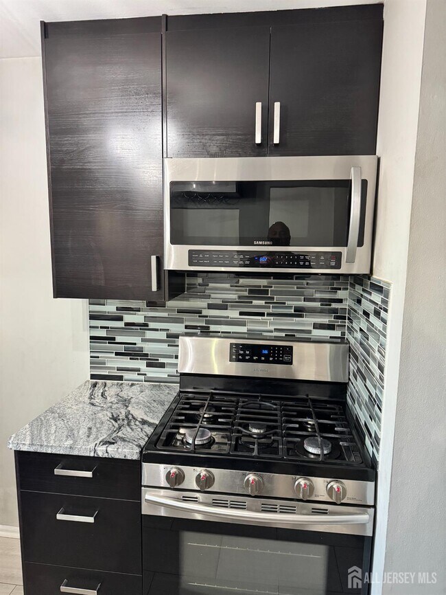 Foto del edificio - 6501 Ave C