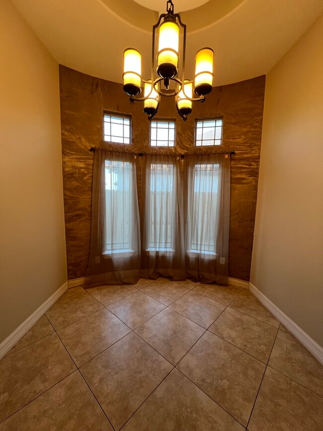 Foto del edificio - 2100 Rice Ave