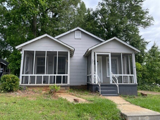 Primary Photo - 315 Haynie St