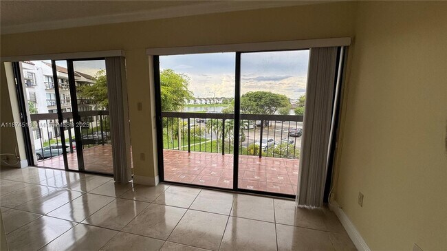Foto del edificio - 1350 SW 122nd Ave