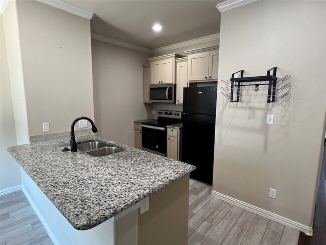 Foto del edificio - 2419 N Hickory St