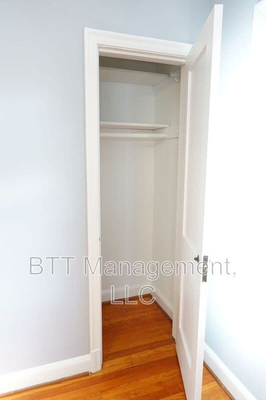 Foto del edificio - 8207 Garland Ave