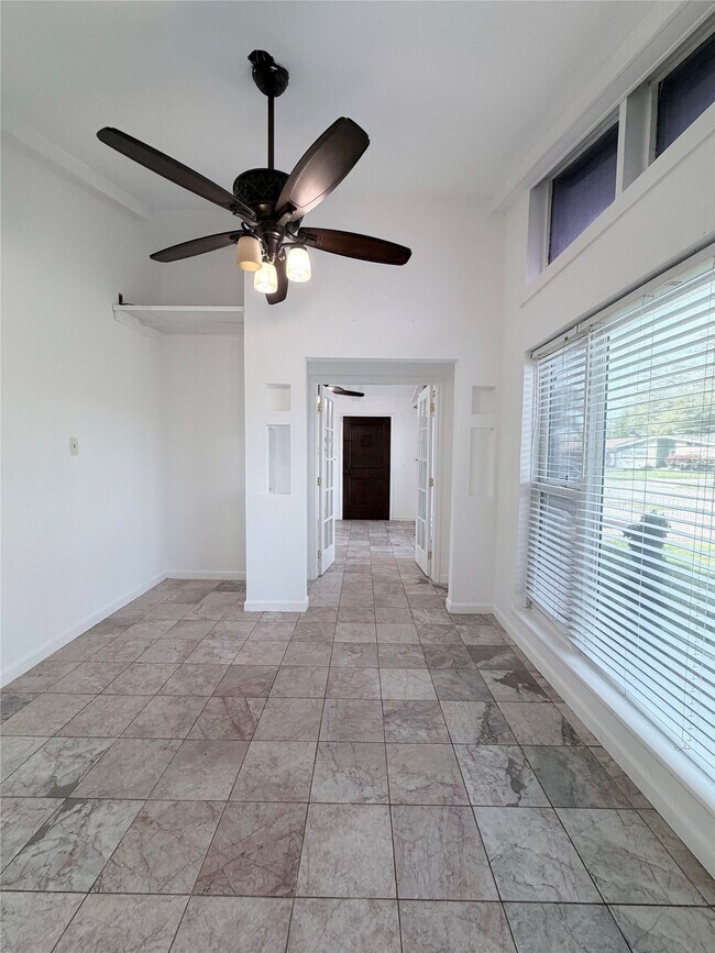 Foto del edificio - 618 Sulphur St