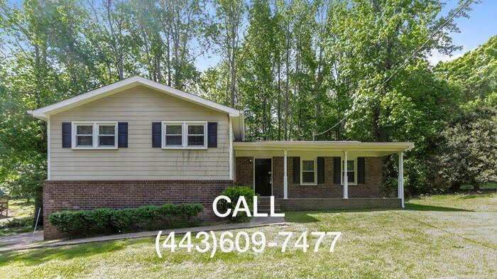 Building Photo - 5645 Macedin Dr
