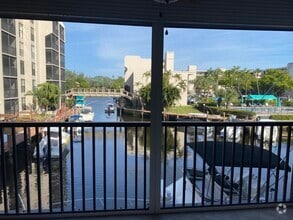 Building Photo - 4 Royal Palm Way