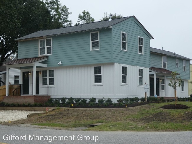 Building Photo - 3302 Holly Rd