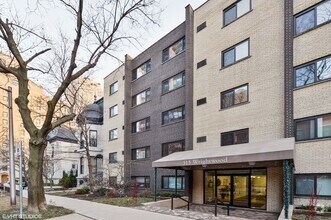 Building Photo - 515 W Wrightwood Ave