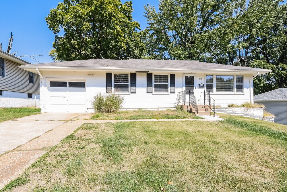 Primary Photo - 1413 Corinth Dr