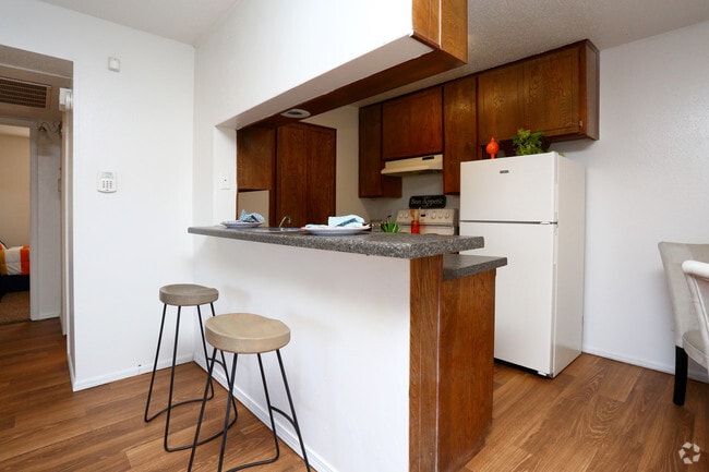 Interior Photo - Flats on May