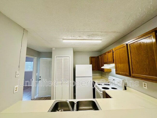 Building Photo - 207 Sunn Aire Ct