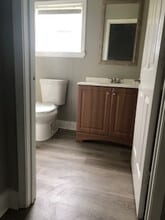 Building Photo - 4923 Eastview Dr