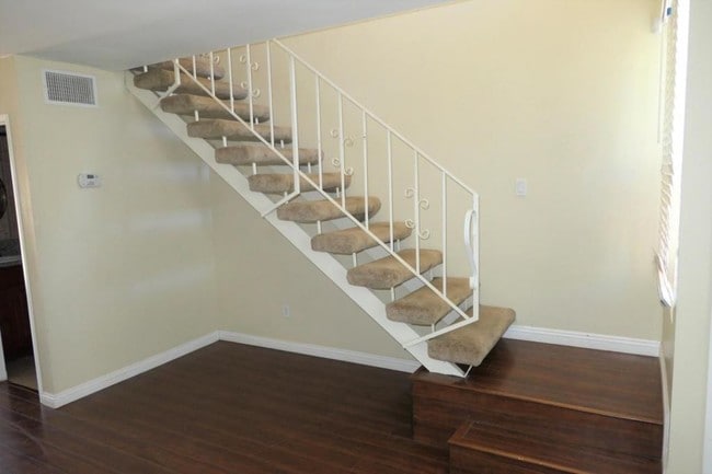 Building Photo - 1400 Everton Pl