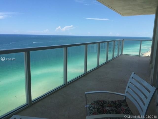 Primary Photo - 16699 Collins Ave