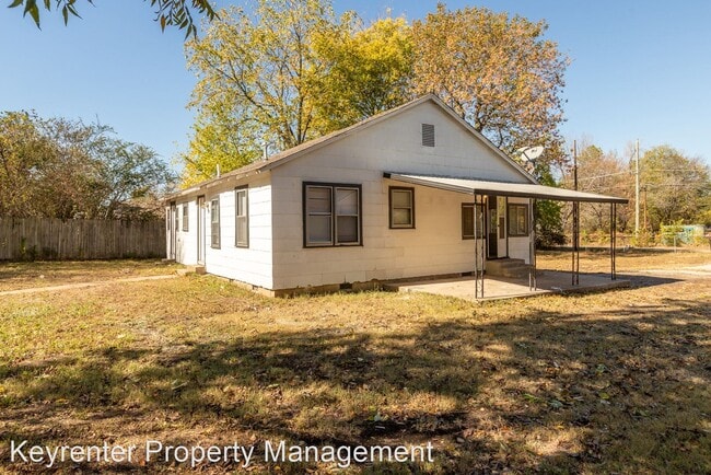 Building Photo - 3 br, 1 bath House - 3816 W 59th St