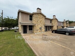 Building Photo - 1610 Sun Valley Dr