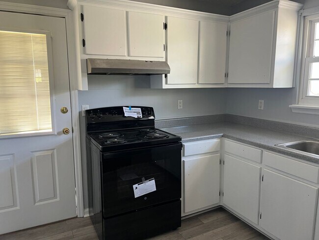 Building Photo - Beautiful 1 bed 1 bath home