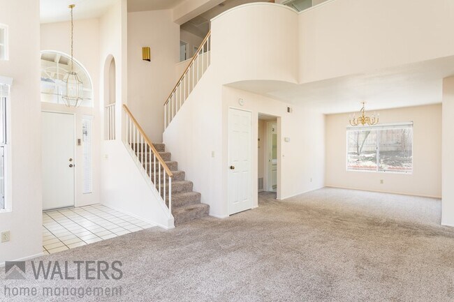 Foto del edificio - 14232 Carmel Ridge Rd