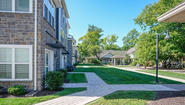 Foto del edificio - 119 High Pointe Dr
