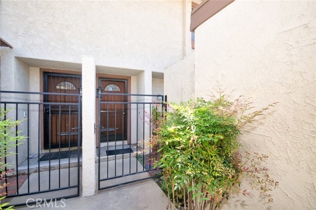 Building Photo - 5262 Village Cir Dr