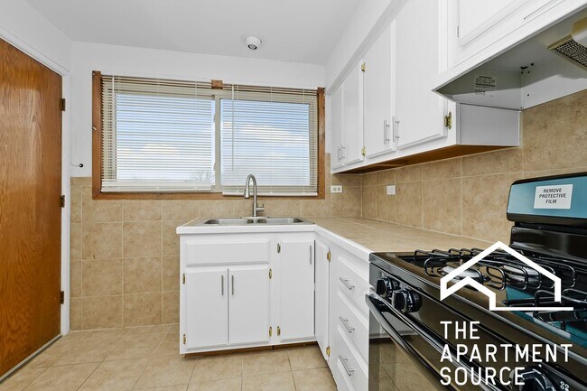 Foto del edificio - 3739 W 63rd St