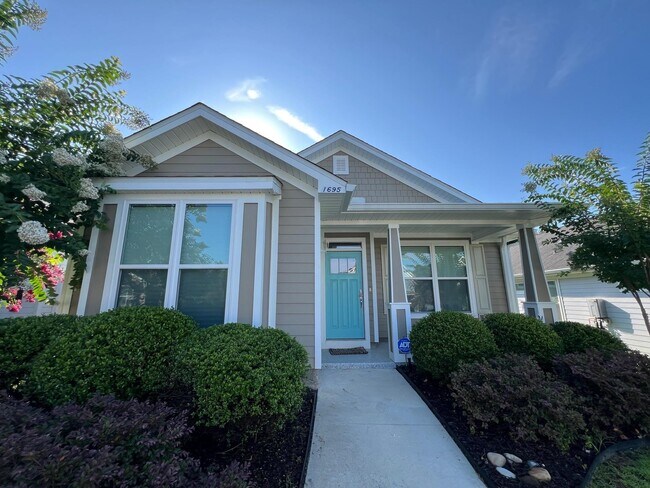 Foto del edificio - 1695 Brush Hill Rd