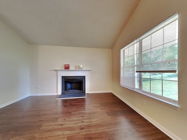 Foto del edificio - 1509 Eagles Landing Dr