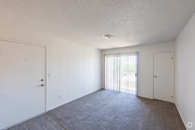 2BR, 1BA - 750SF - Living Room - Casa De Alicia