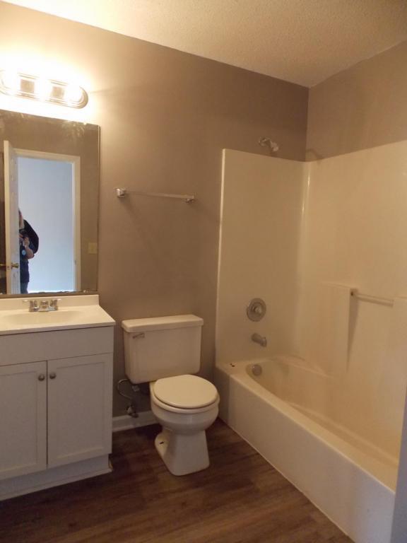 Building Photo - 230 Lanier Drive #220 PP