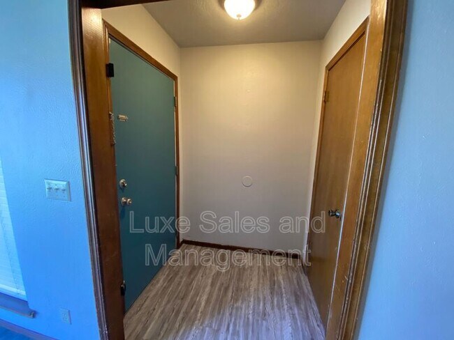 Foto del edificio - 8313 NW 7th St