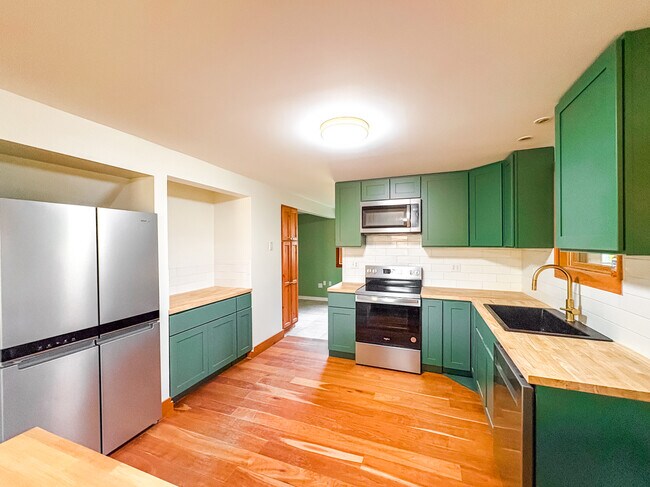 Foto del edificio - 175 Palmer Ct