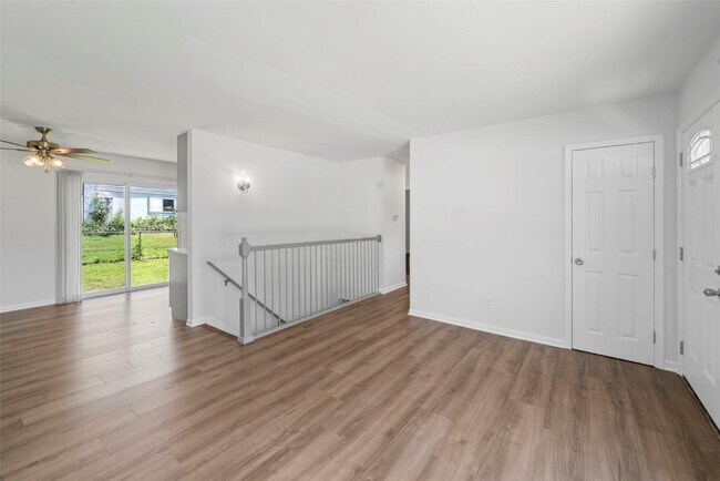 Foto del edificio - 1121 Dauphine Ln