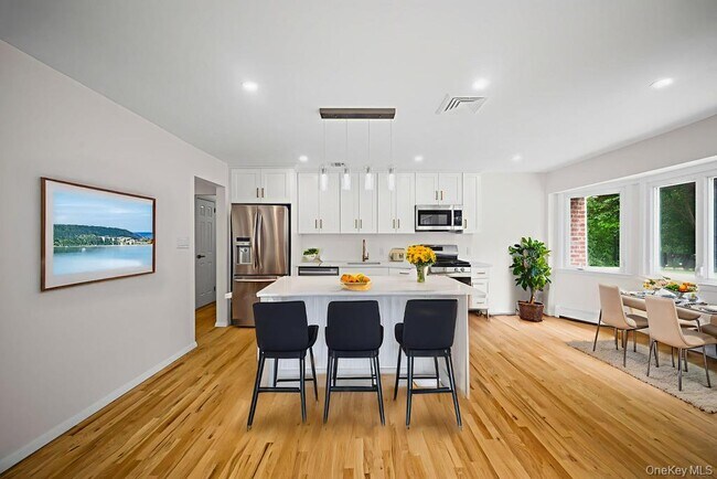 Foto del edificio - 26 Ravine Rd