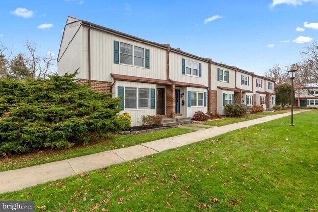 Foto del edificio - 7 Shirley Ln