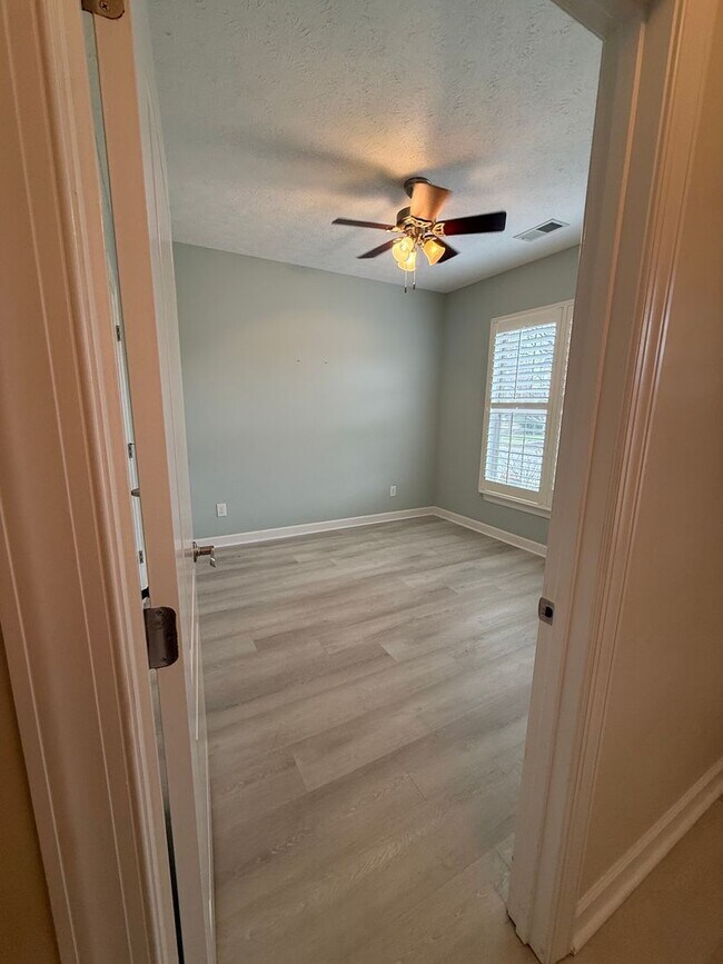 Foto del edificio - MOVE IN SPECIAL: 1/2 OFF FIRST FULL MONTHS RENT WITH A 12 MONTH LEASE!! 3BR/3BA in Prime Gallatin...