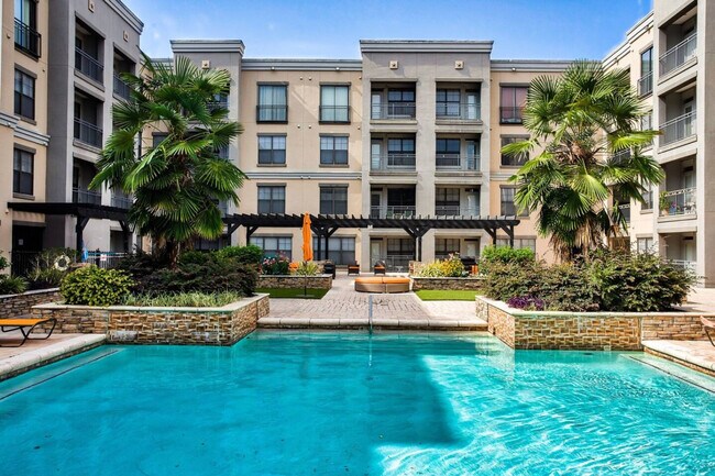 Foto del edificio - 75 Riverfront Dr