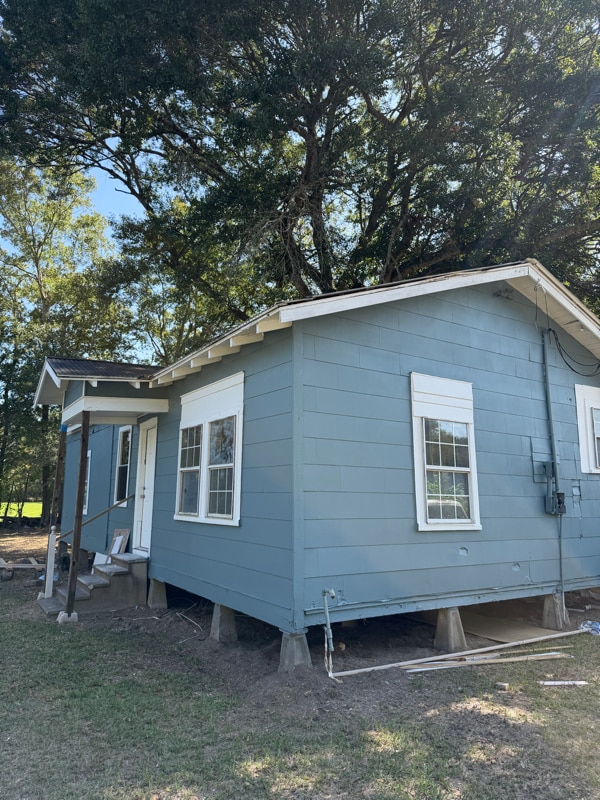 Building Photo - 811 Solomon Ave