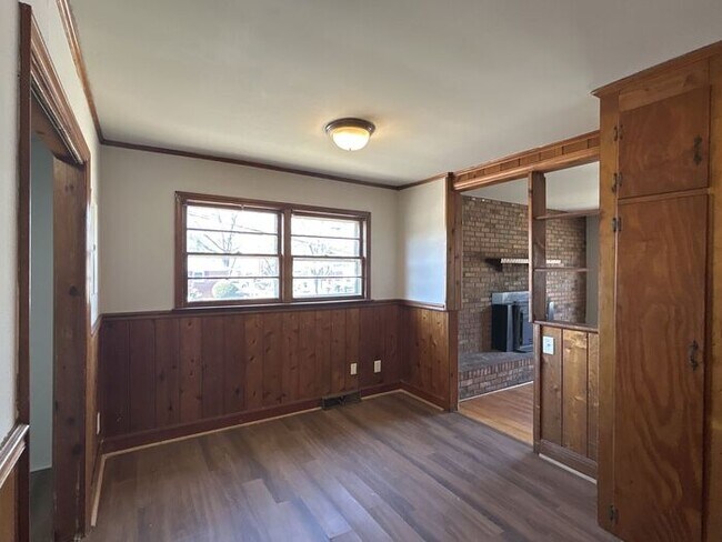 Foto del edificio - T.R. Lawing Realty Property