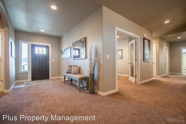 Building Photo - 3 br, 2.5 bath House - 4742 SW Volcano Avenue