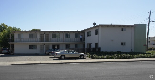 Building Photo - 710 1st St