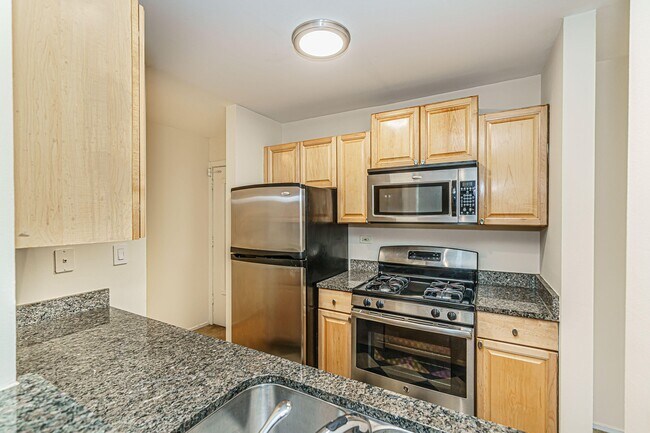 Foto del edificio - 1919 Prairie Square